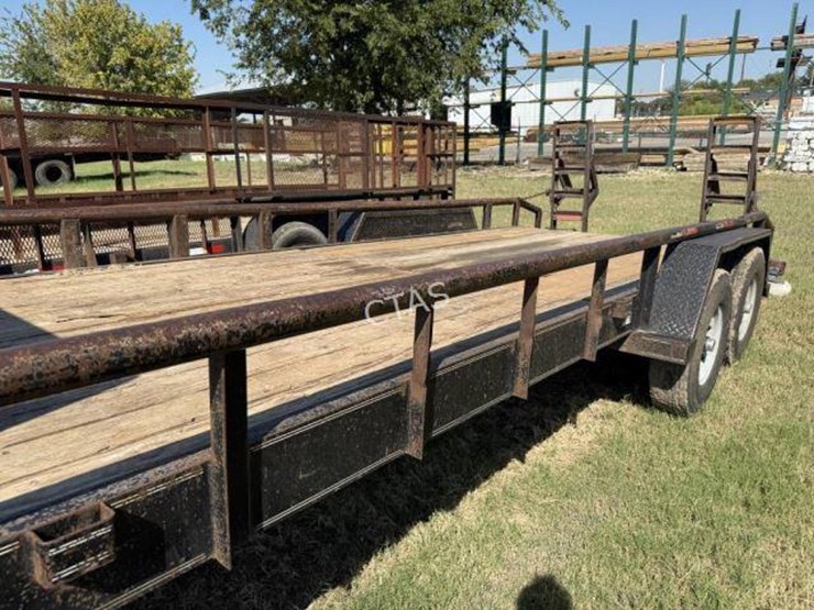 #201-•-2015-texas-bragg-25'-utility-gooseneck-trailer-image-16