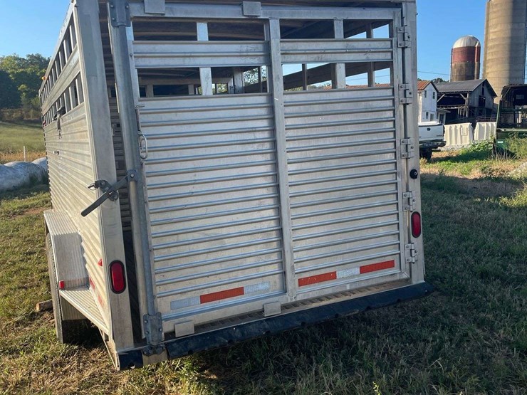 2003-20'x7'-feather-lite-aluminum-livestock-trailer-image-16