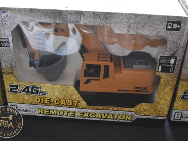 future-remote-control-excavator-image-1