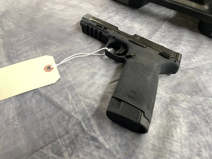 #4038-•-smith-&-wesson-m&p-22-magnum,-sn:-pjy9769-image-4