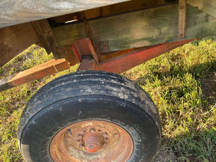 papec-tandem-axle-silage-wagon-image-21
