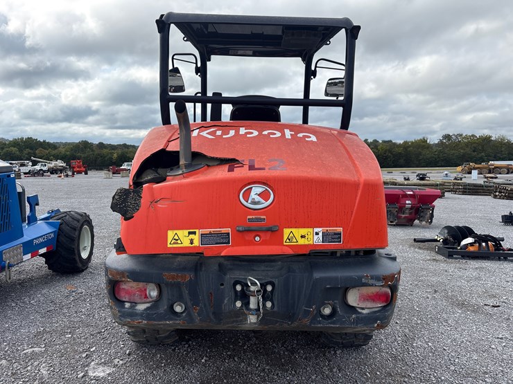 2021-kubota-r640-image-5