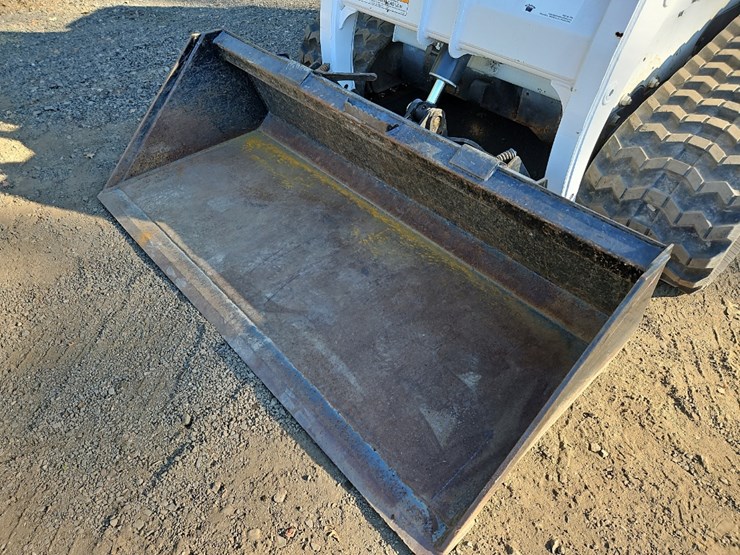 2000-bobcat-864-image-9