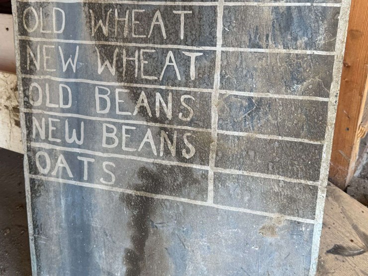 farm-grain-and-livestock-slate-price-board-image-3