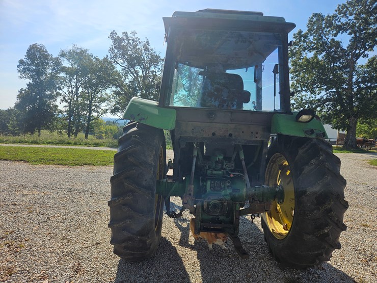 john-deere-3040-image-13
