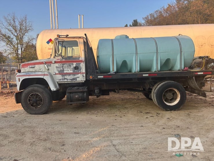 ford-l8000-image-3