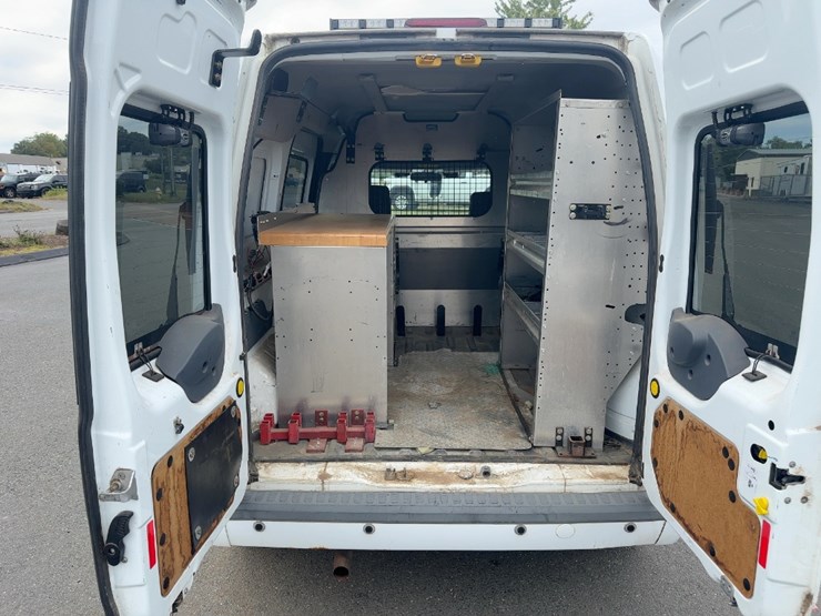 2013-ford-transit-connect-image-14