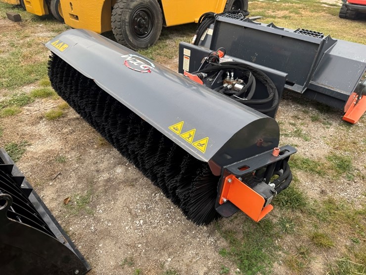 wig-72-skid-steer-mounted-rotary-sweeper"-image-3