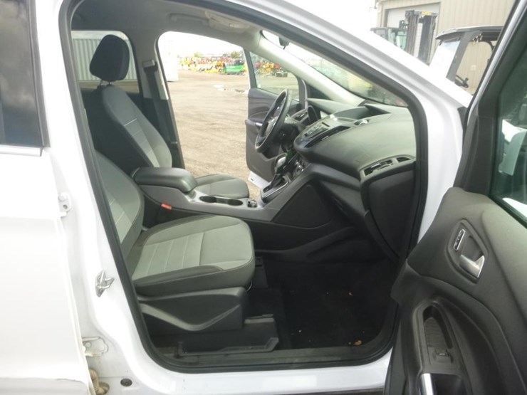 2014-ford-escape-image-8
