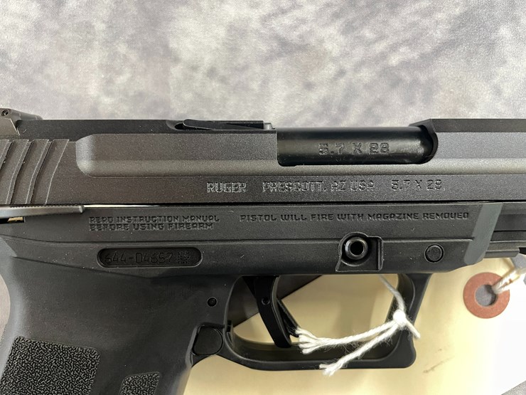 #4040-•-ruger-57,-sn:-644-04657-image-11