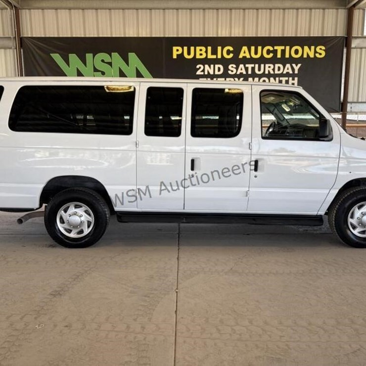 2009 FORD E350