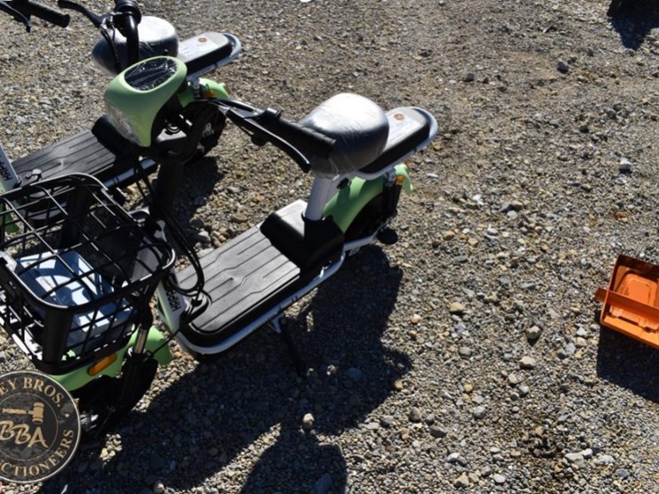 future-electric-scooter-with-front-basket-image-1