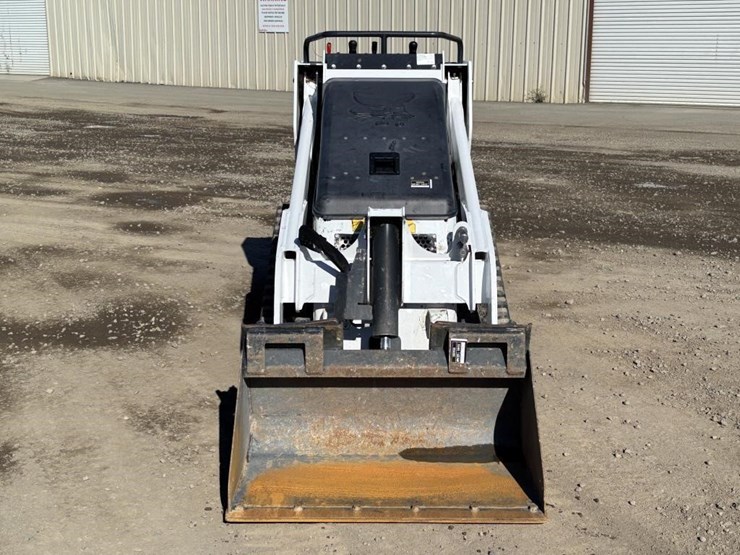 2023-bobcat-mt100-image-6