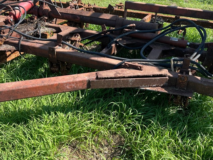28’-chisel-plow-image-12