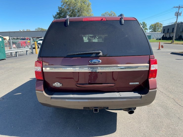 2015-ford-expedition-image-4