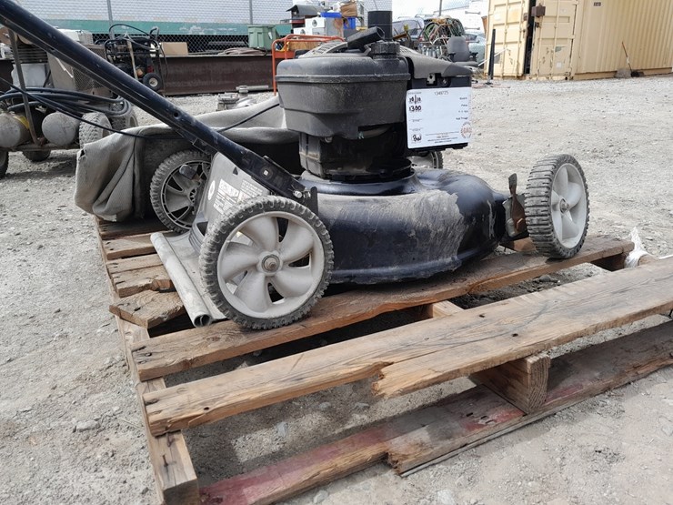 lot#-107-yard-machines-by-mtd-lawn-mower-image-5