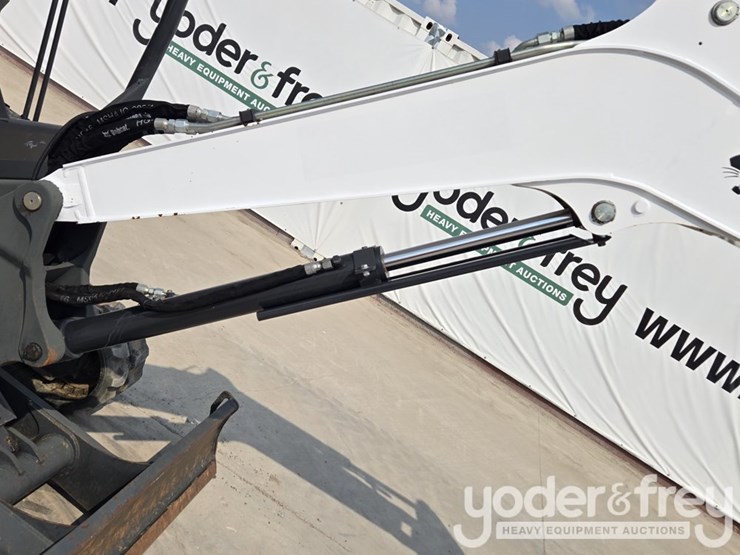 2021-bobcat-e35-image-37