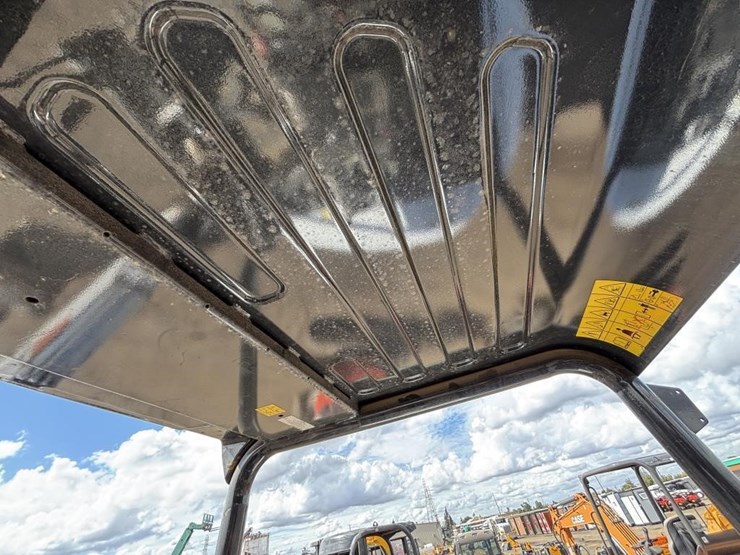 2023-bobcat-e35-image-40