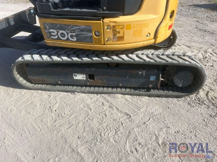 deere-30g-image-25