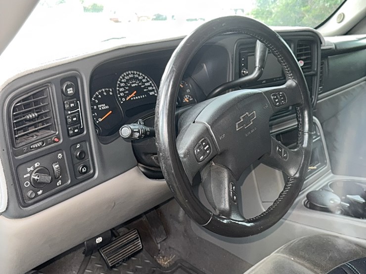 2006-4wd-chevy-avalanche,-az-vehicle,-no-rust,-206,972-miles,-runs-great-image-23
