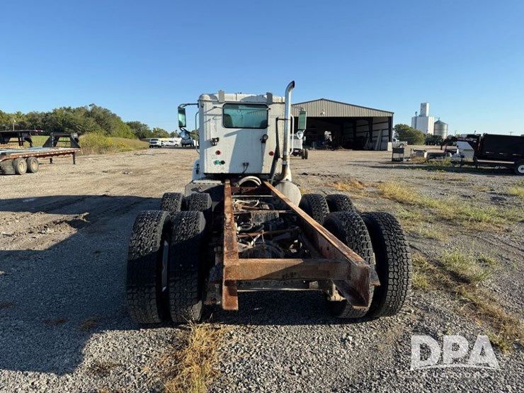 2002-international-9100i-cab/chassis-(np6156,-unit-286)-image-12