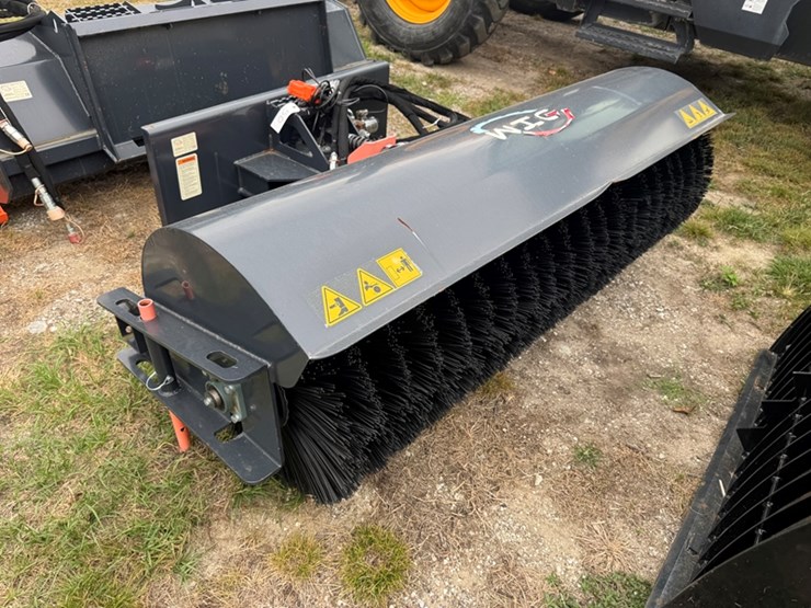 wig-72-skid-steer-mounted-rotary-sweeper"-image-4