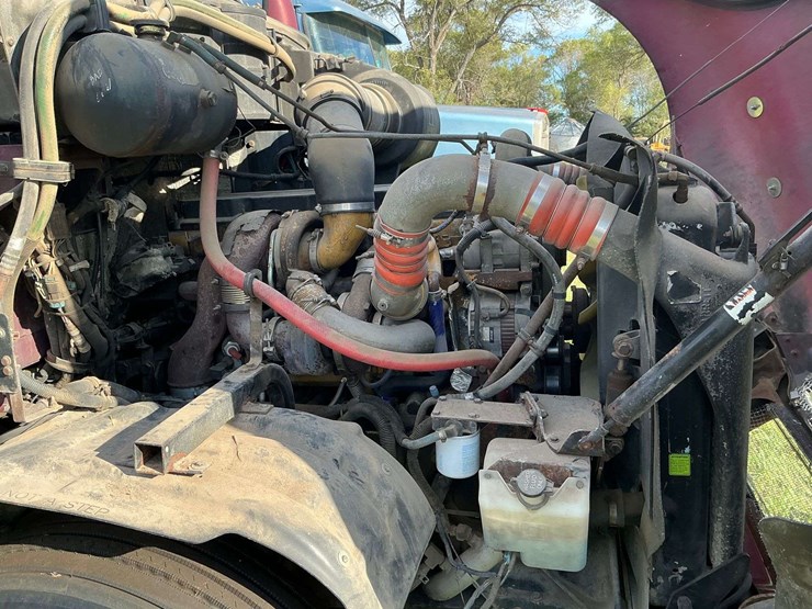 2007-kenworth-t2000-image-14