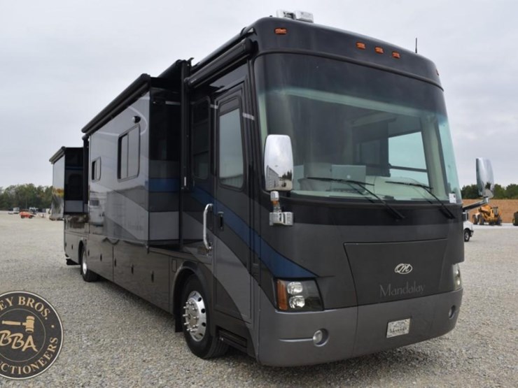 2006-thor-motor-coach-mandalay-40e-38083-image-27