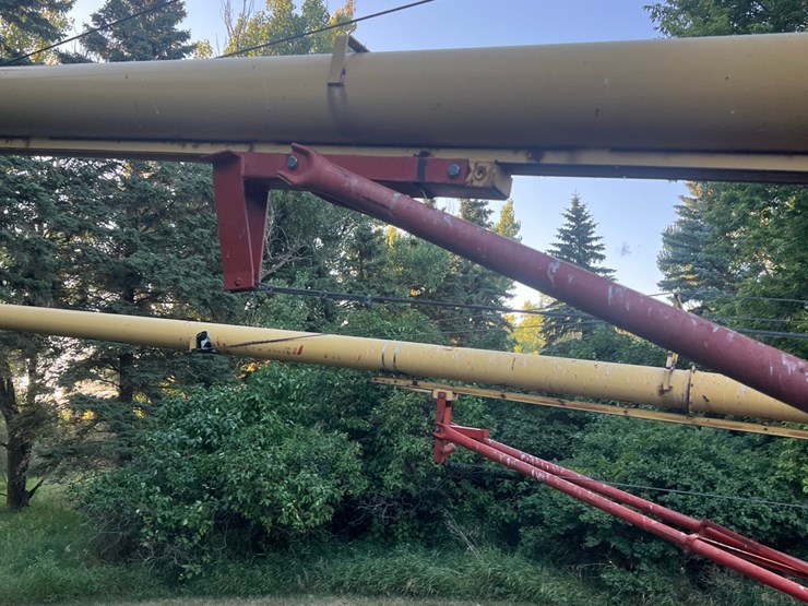 10-x-61-westfield-auger-with-mechanical-swing--hopper-image-13