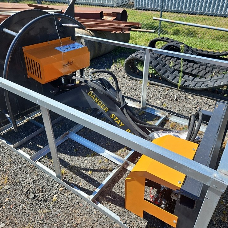 LANDHONOR ARTICULATING BRUSH CUTTER