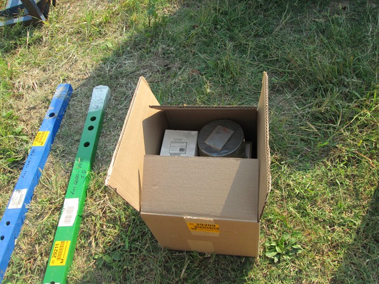 #29209-•-box-of-assorted-filters-image-1