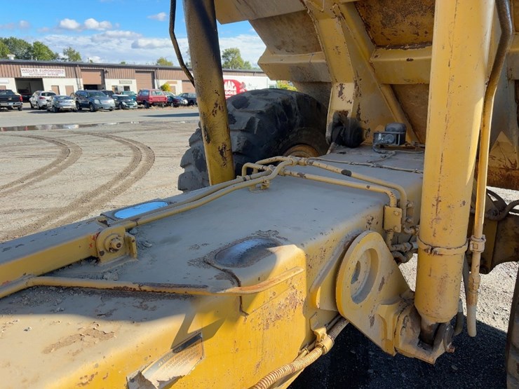 1995-caterpillar-d25d-image-20