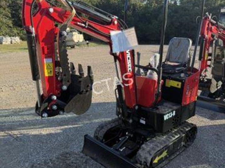 #37-•-mini-excavator---gas---model:-13-r-image-1