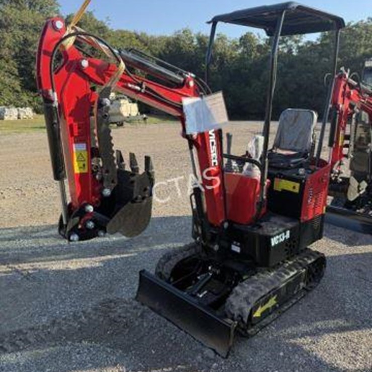 #37 • Mini Excavator - Gas - Model: 13-R
