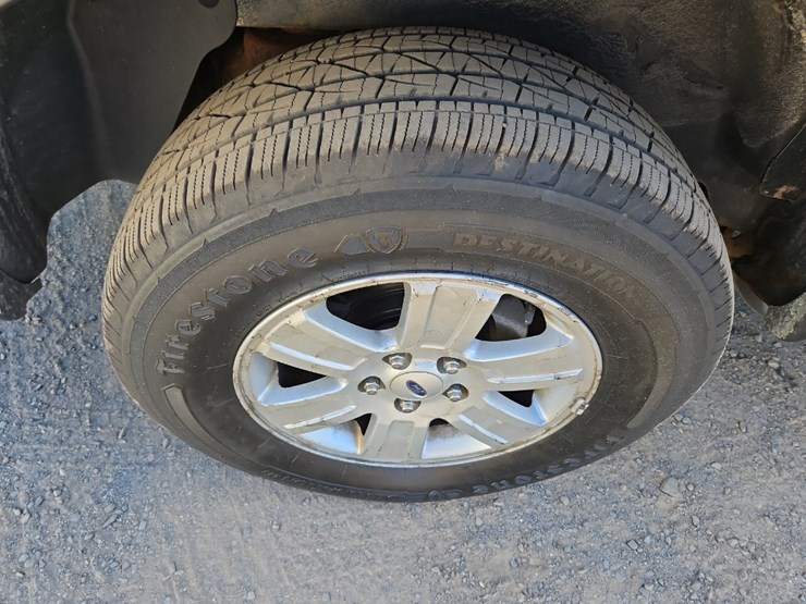 2007-ford-explorer-xlt-image-12