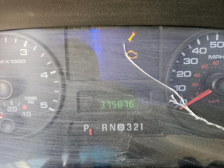 2005-ford-f550-image-47
