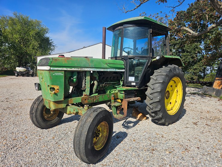 john-deere-3040-image-3