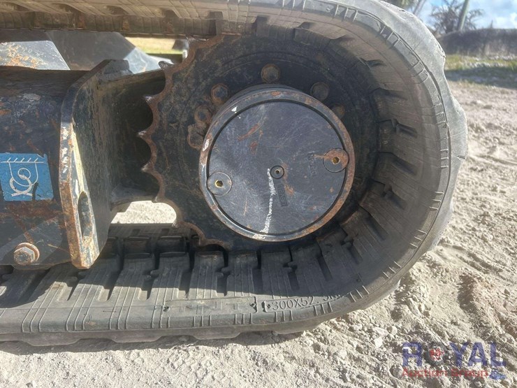 deere-30g-image-26