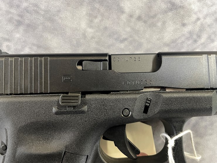#4010-•-glock-19-gen-5,-sn:-cdyu735-image-11
