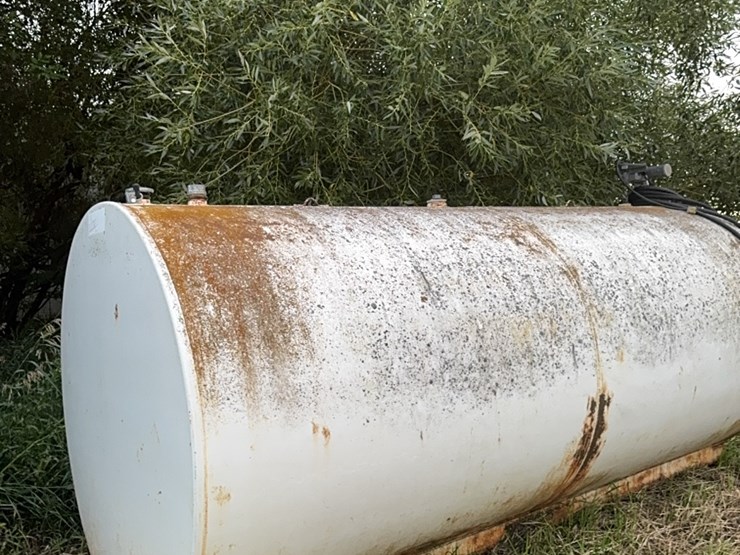 2,000-gallon-fuel-tank-image-6
