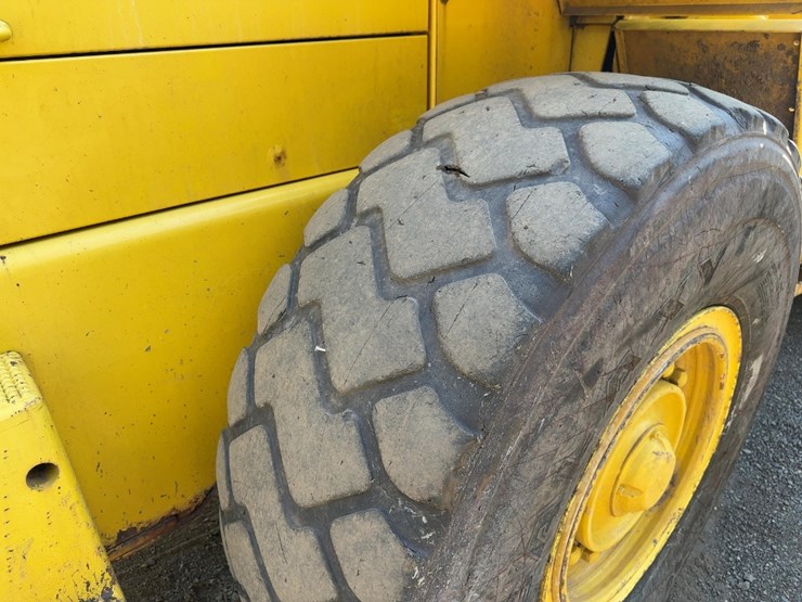 2001-volvo-l90d-image-14
