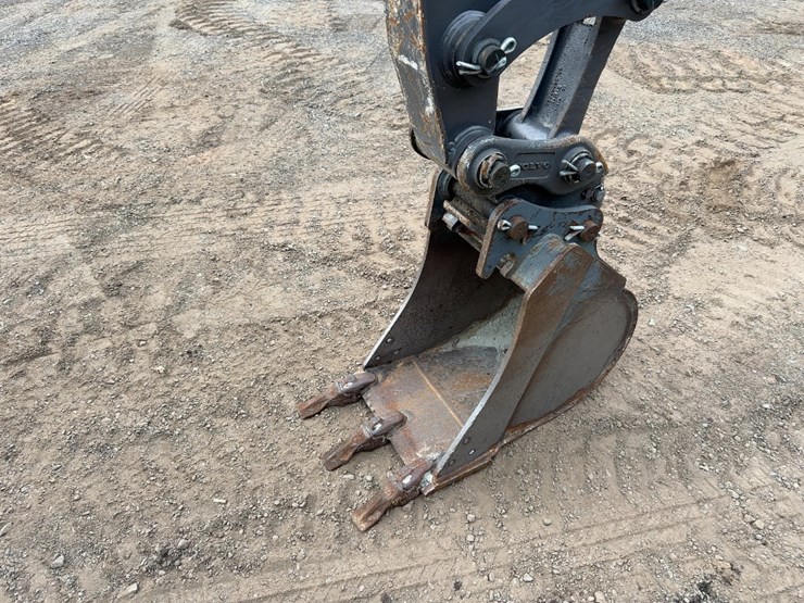 2023-volvo-ecr50f-mini-excavator-image-9