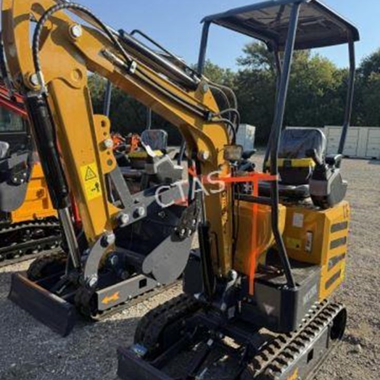 #57 • Mini Excavator- Gas - Model: MX12RX