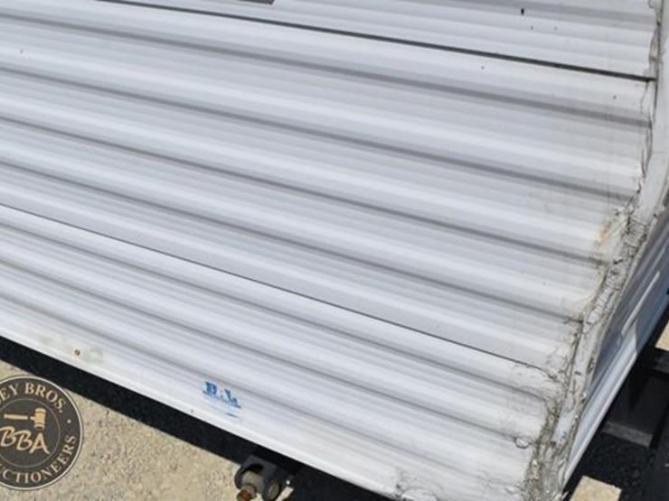 2004-keystone-rv-co-hornet-sport-27bs-38101-image-55