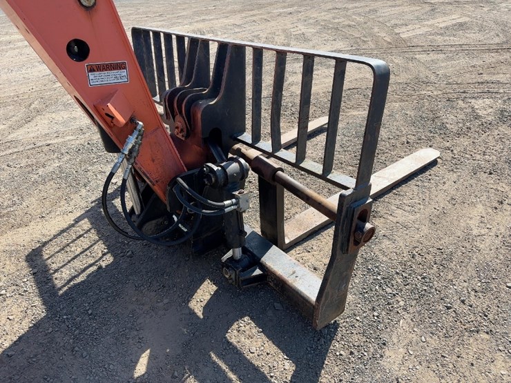 2004-jlg-tf6-42-image-11