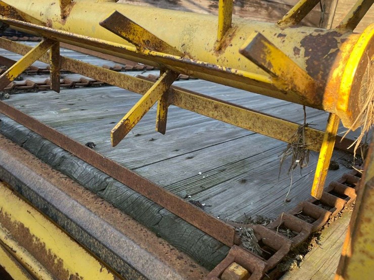 papec-tandem-axle-silage-wagon-image-23