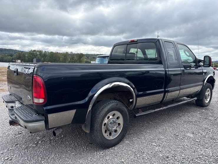 ford-f250-xlt-image-4