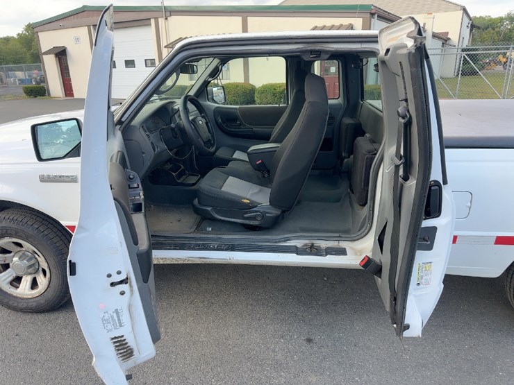 2009-ford-ranger-xlt-image-14