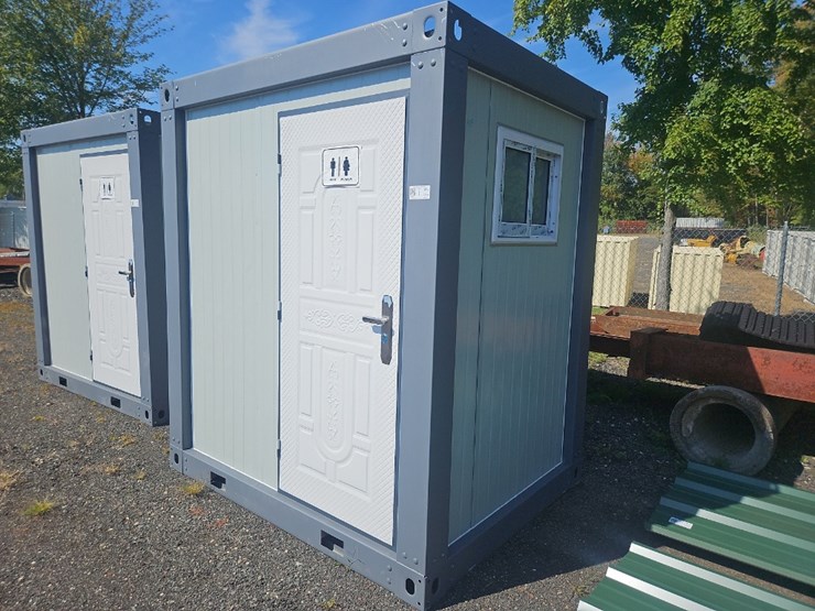 portable-restroom-image-1