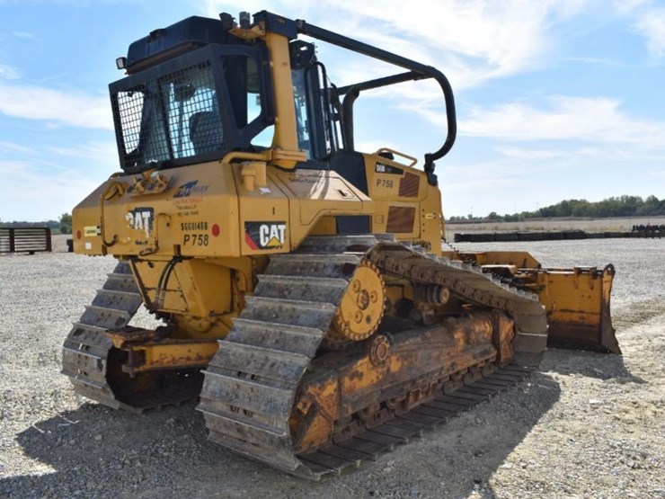 2020-caterpillar-d6n-lgp-image-59